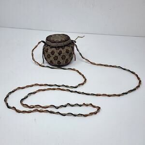Vintage Handmade Native American Beaded Woven Lidded Purse